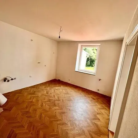 Apartman Laho! 3zi Apt. Saniert, Zentral